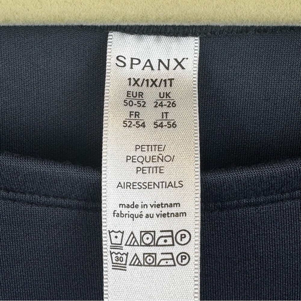 SPANX Air Essential Wide Leg Jumpsuit Off the Shoulder Design Sz. 1X - Picture 15 of 17